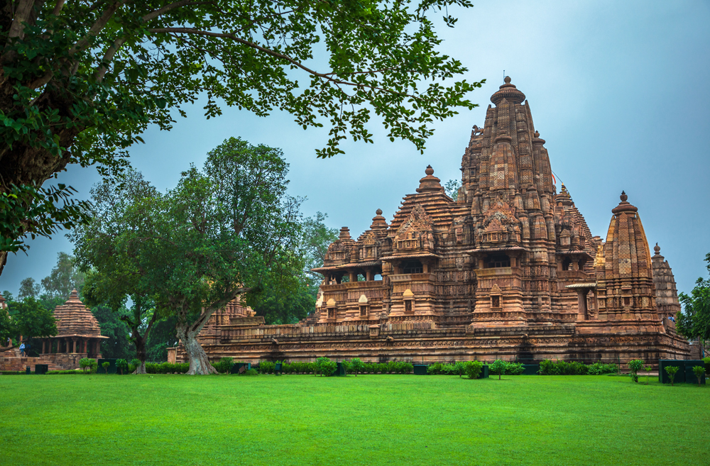 Khajuraho And Bandhavgarh