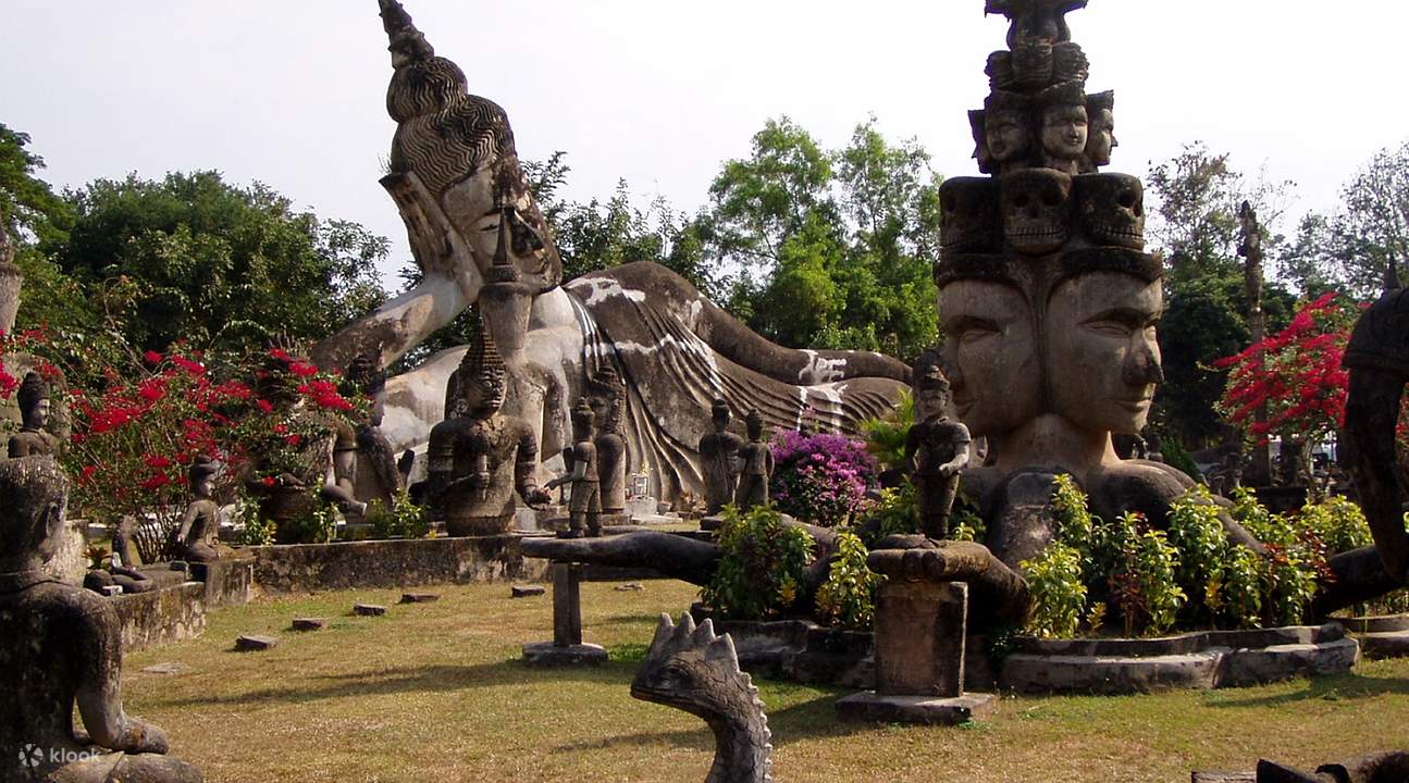 Laos Luang Prabang Vientiane