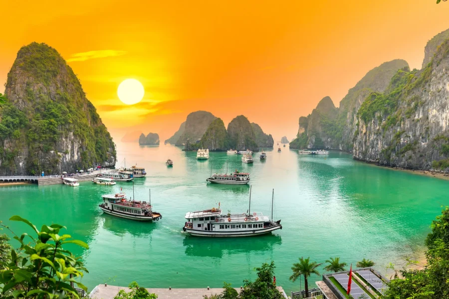 09 Days Beauty Of Vietnam Diwali Special