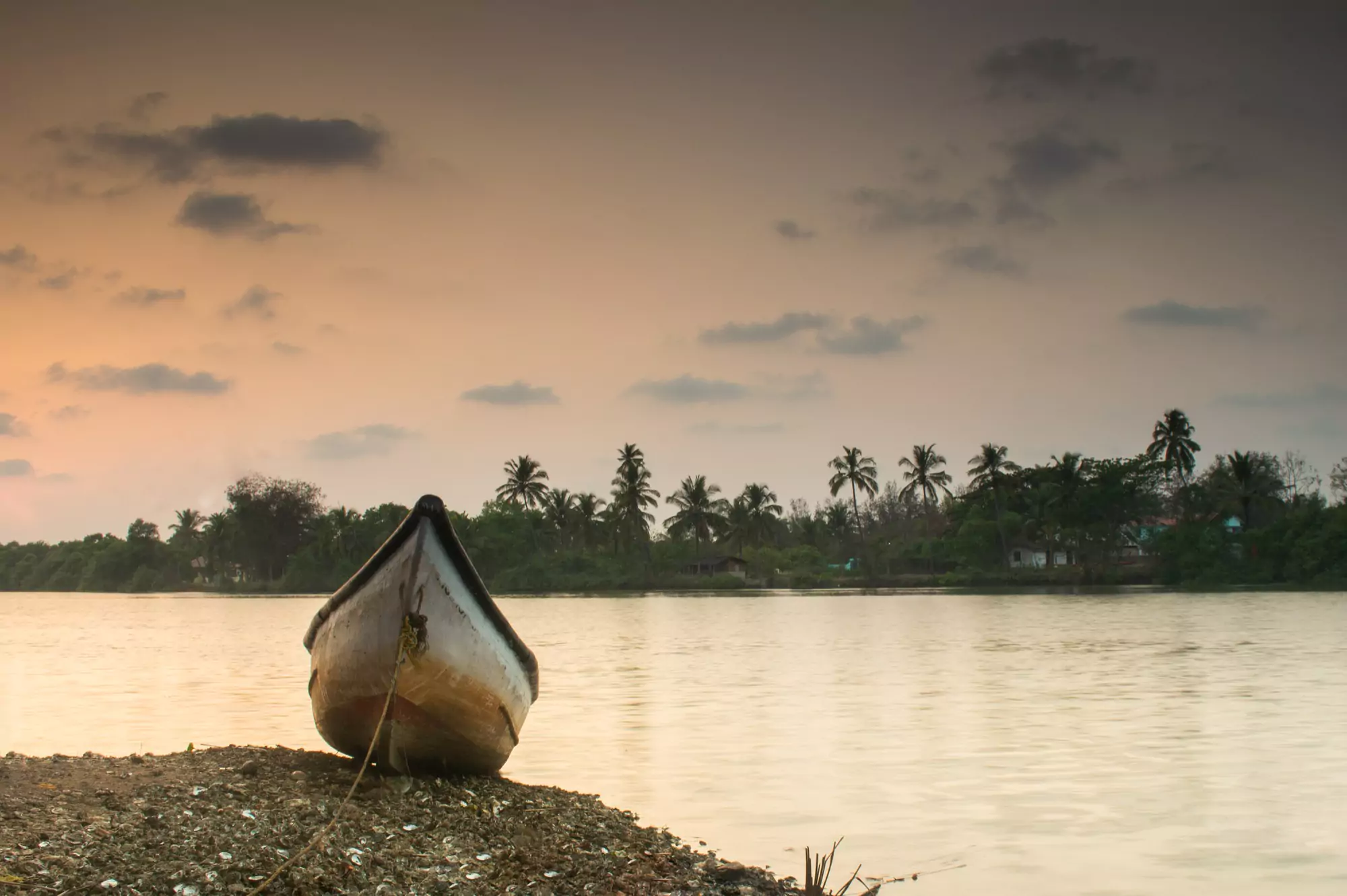 best places to visit in india in month of april